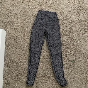 Buffbunny- Legacy Leggings Bossy Print - S